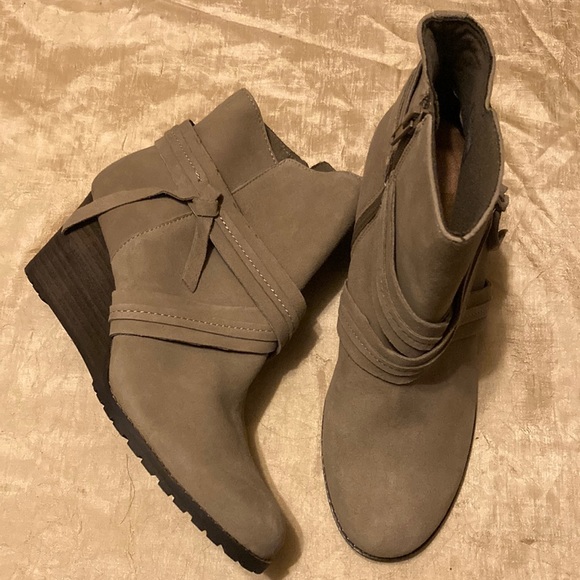 rockport wedge boots
